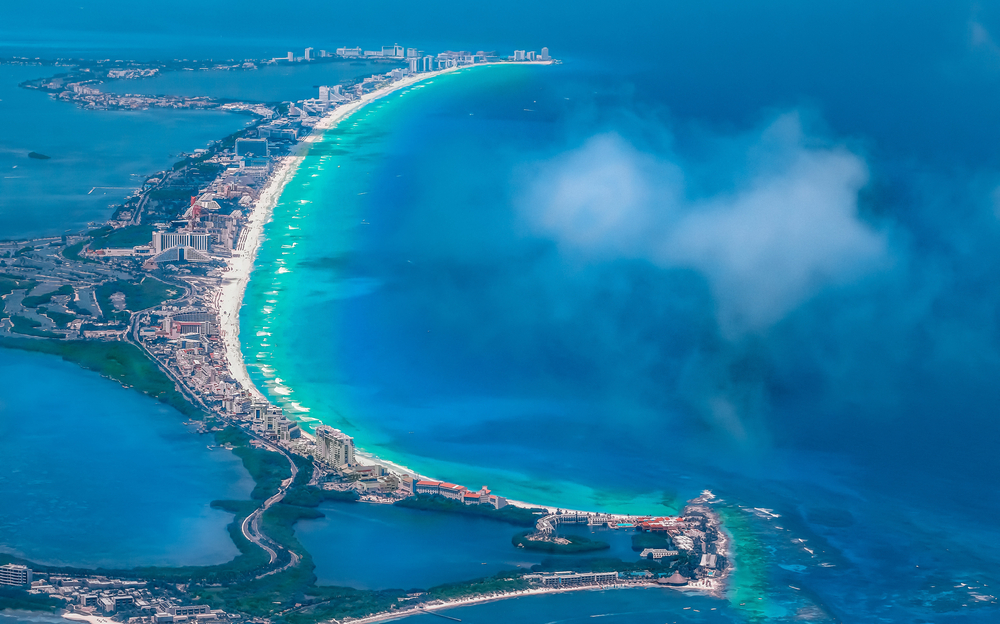 history of cancun tourism